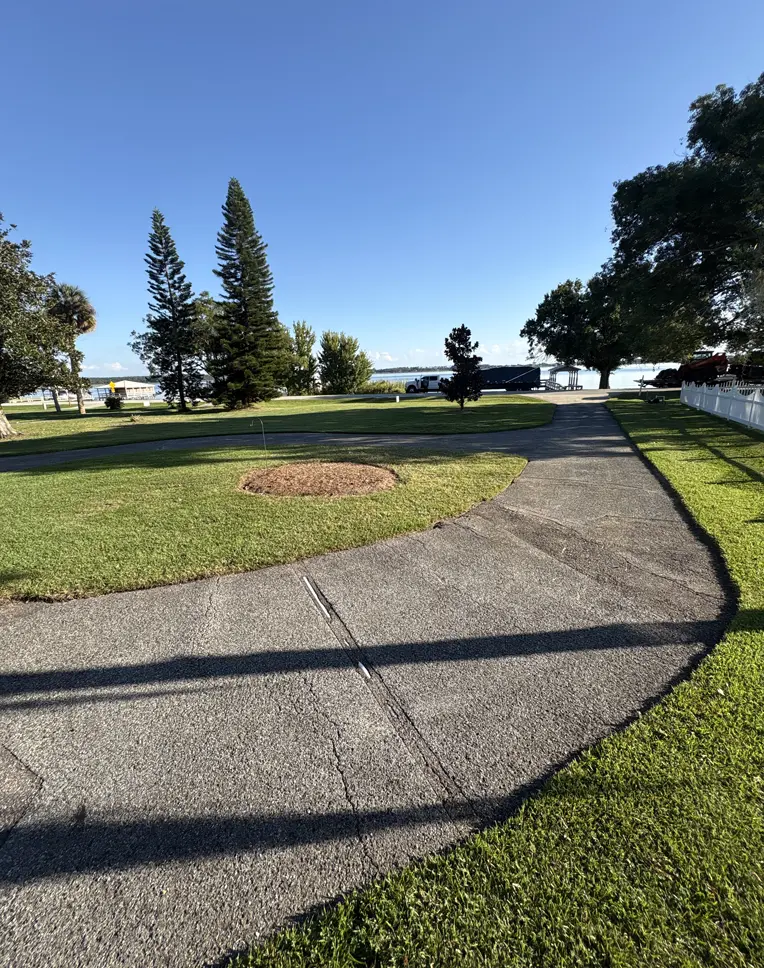 Ground stump and walkway
